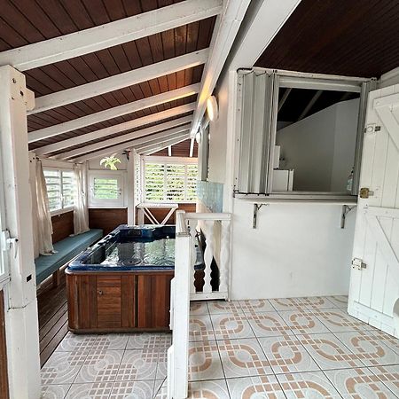 Le Nid De Lorhila - Jacuzzi, Piscine, Plage Sainte-Anne  Exteriör bild